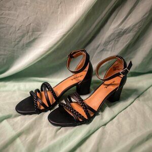 White Mt. Strappy Black Block Heel Sandals – Size 10 M (Never Worn)